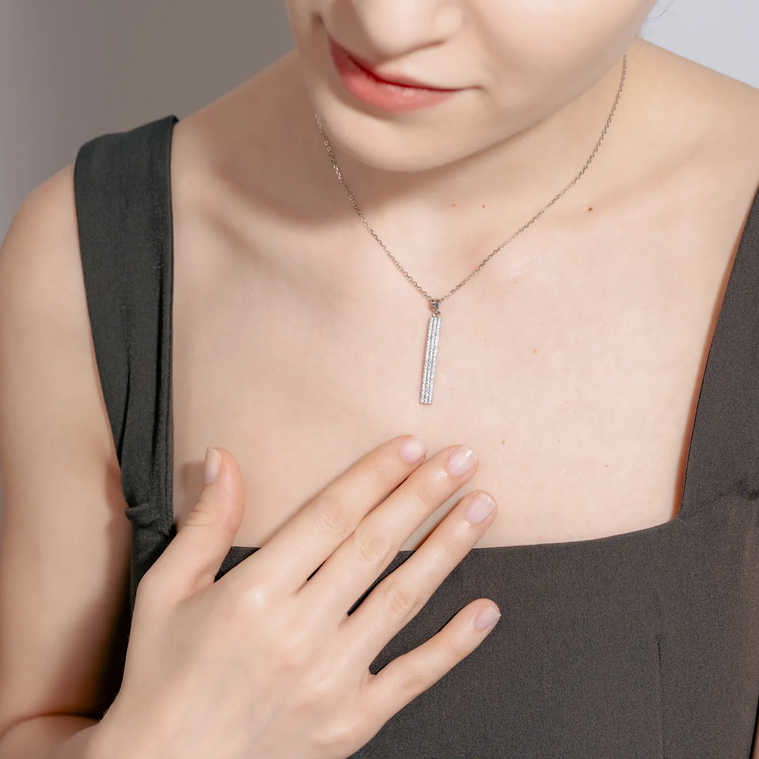 Lant din argint cu pandantiv minimalist cu zirconia microsetting