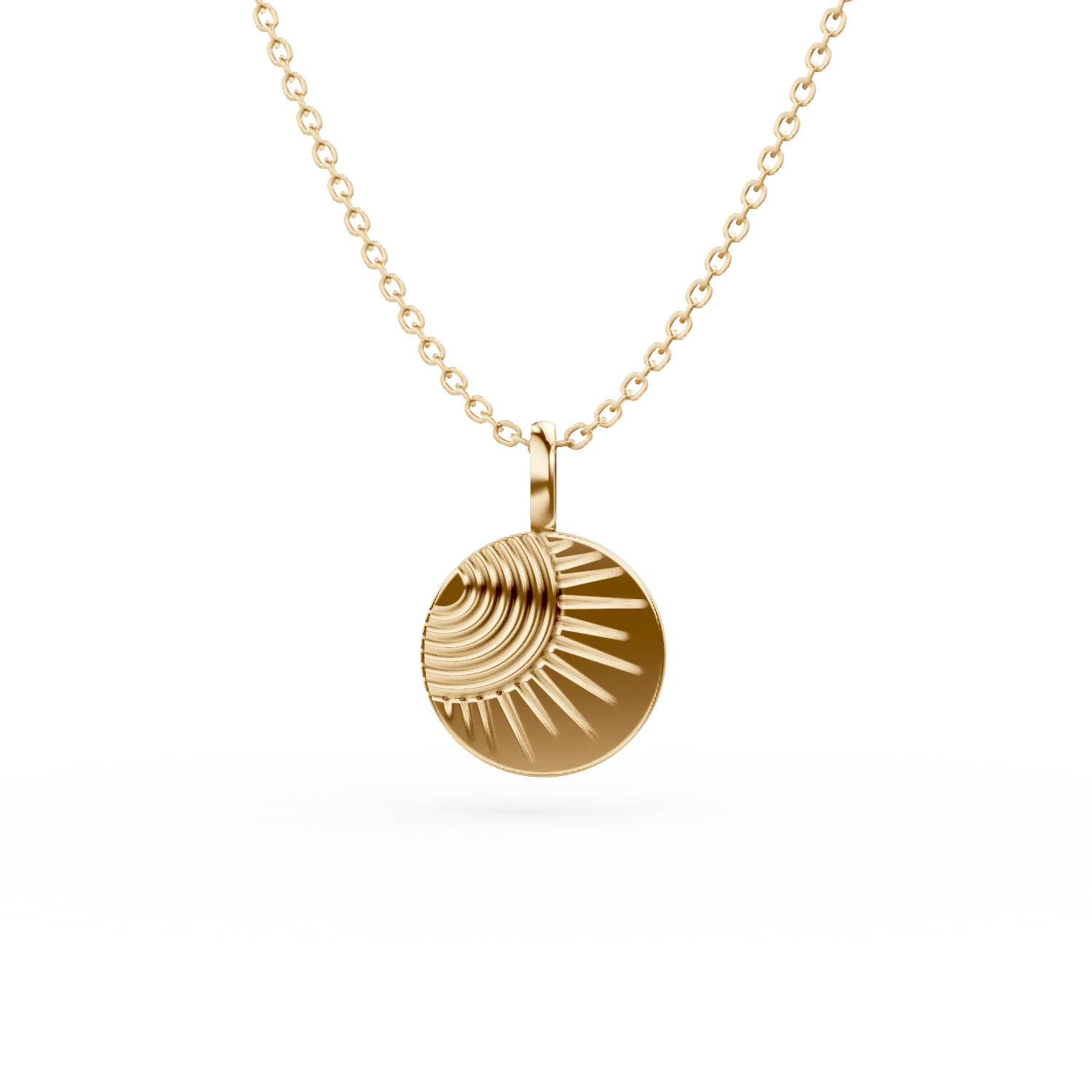 Lant cu pandantiv rotund si detaliu solar din argint galben