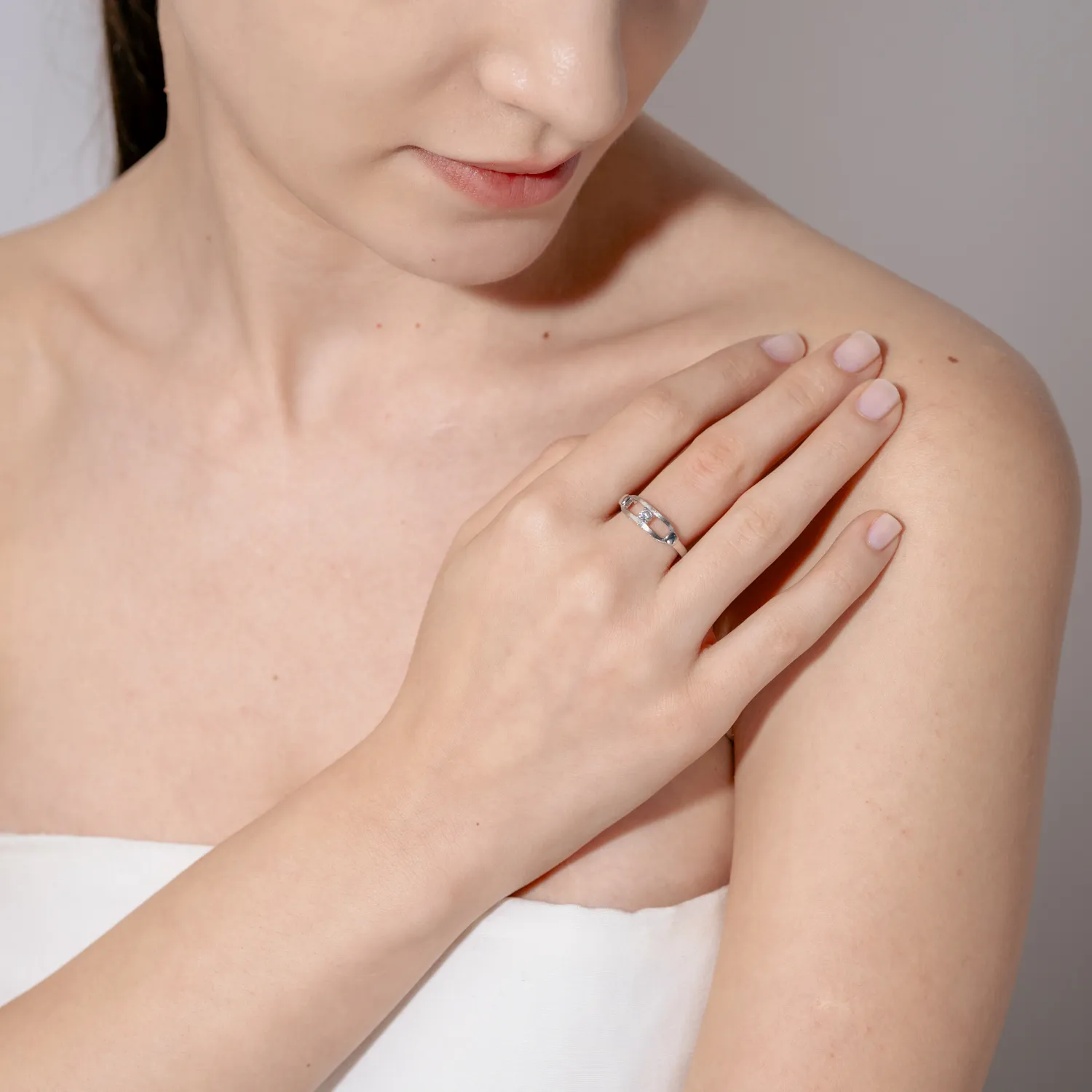 Inel geometric din argint cu zirconia solitaire - imagine 4