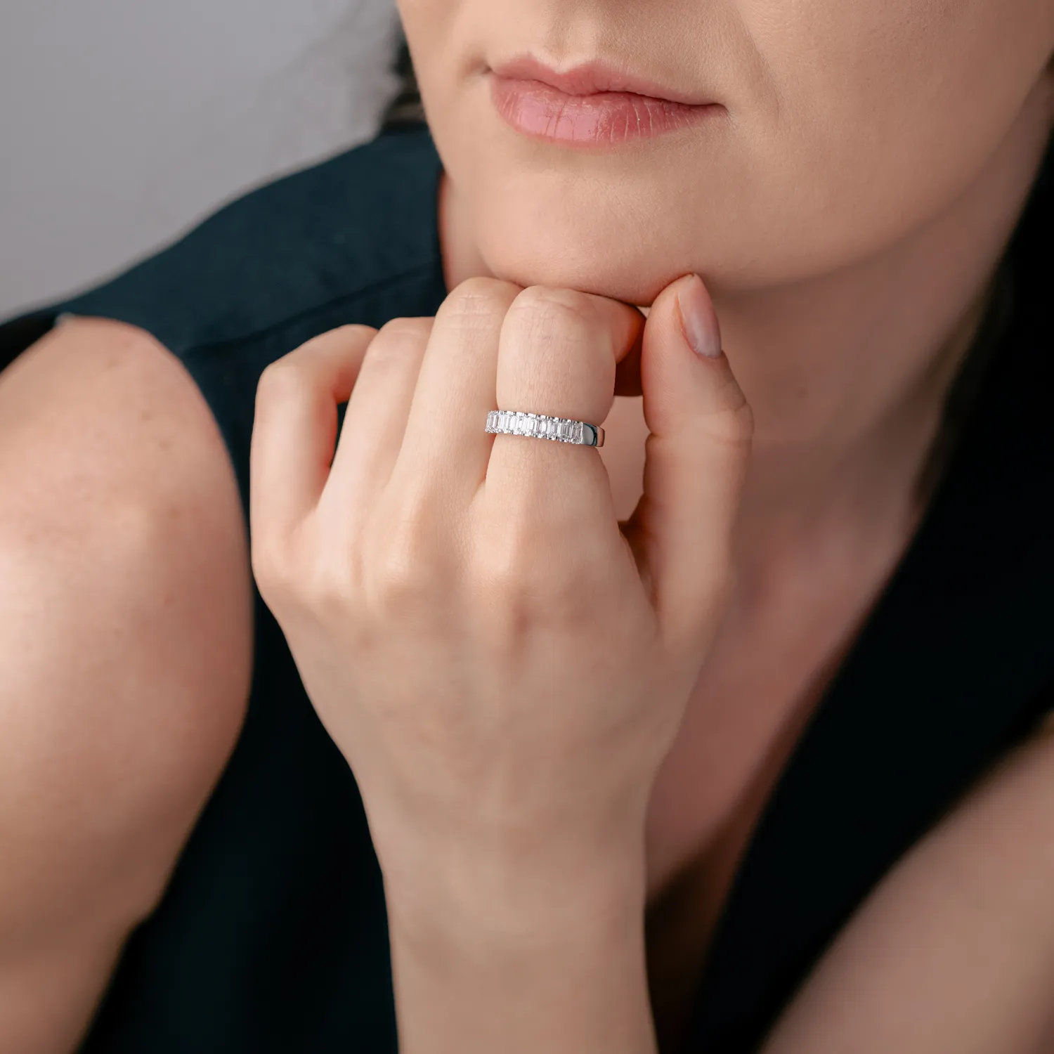 Inel semi eternity din aur alb cu diamante de 1.1ct create in laborator