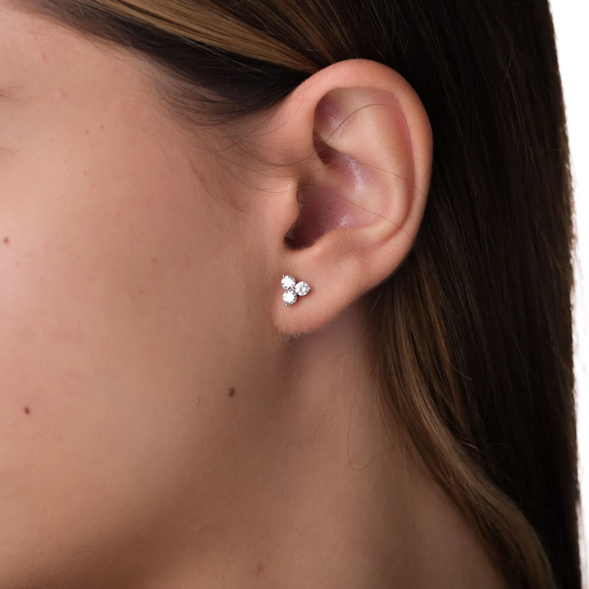 Cercei din aur alb cu diamante create in laborator de 0.6ct