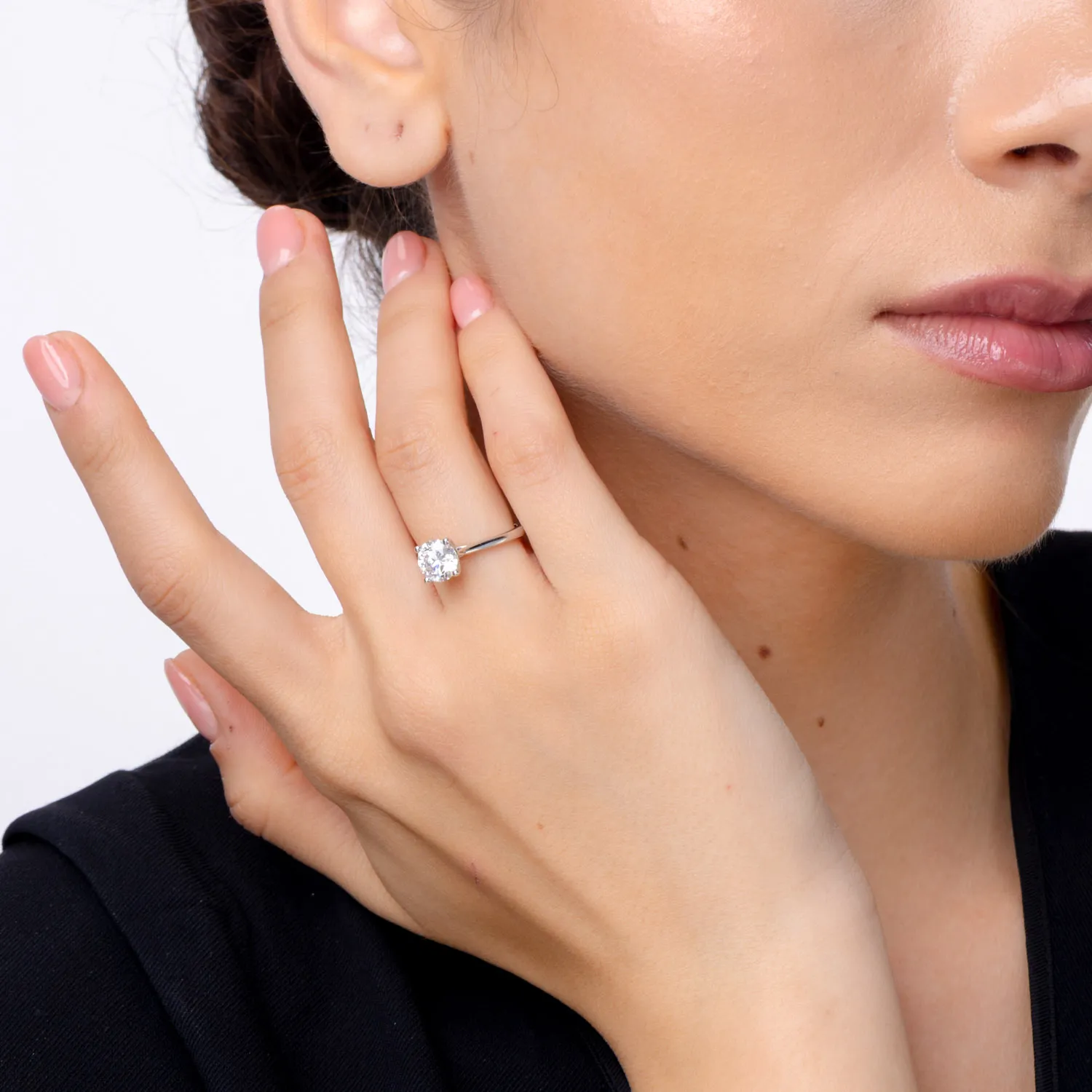 Inel de logodna din aur alb cu diamant solitaire de 1.5ct creat in laborator