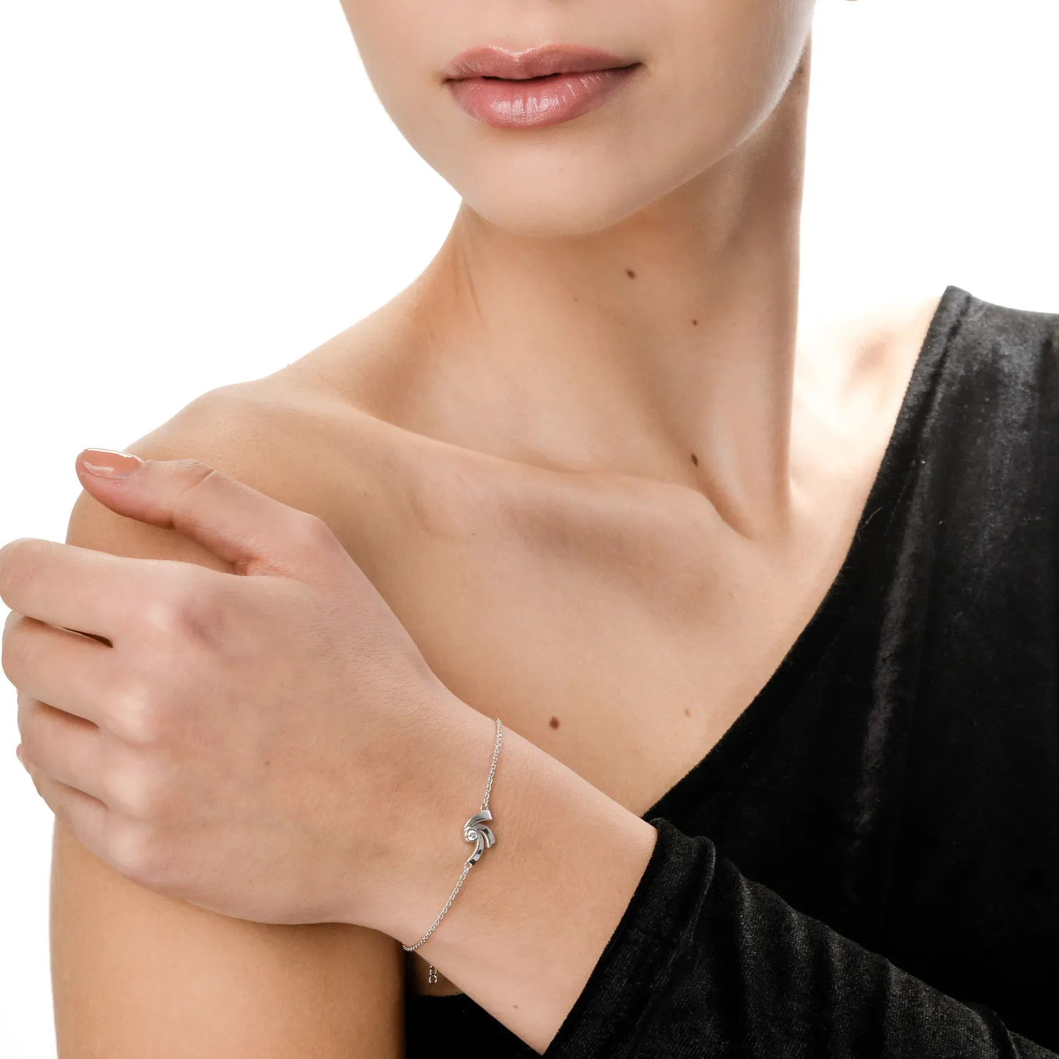 Bratara DAAR in miscare din argint cu diamante de 0.05ct create in laborator