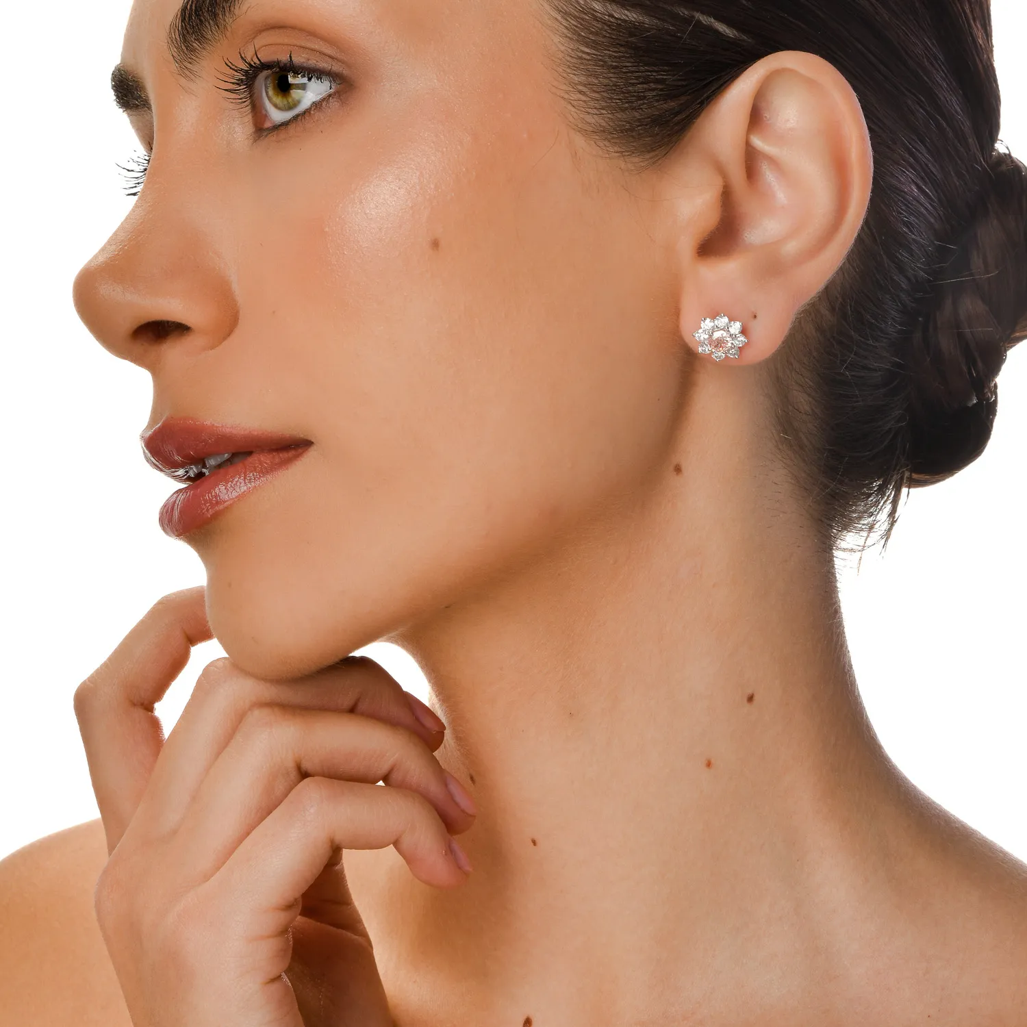 Cercei floare din aur alb cu diamante fancy roz si diamante incolore de 2.5ct create in laborator
