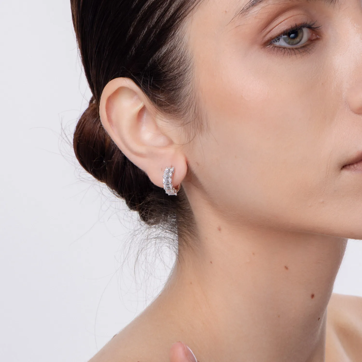 Cercei creole din aur alb cu diamante de 3.31ct create in laborator