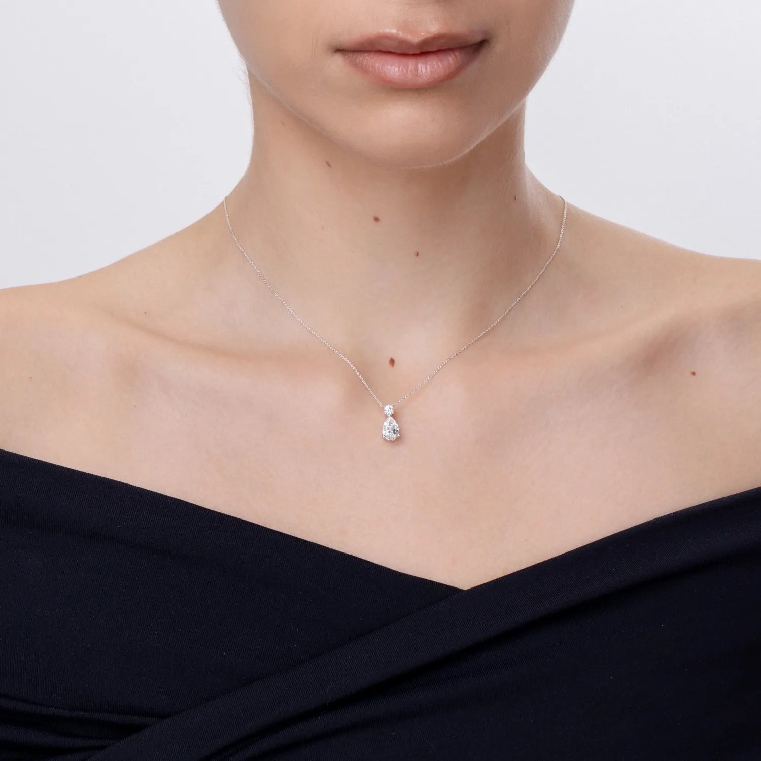 Lant cu pandantiv din aur alb cu diamante de 1.14ct create in laborator