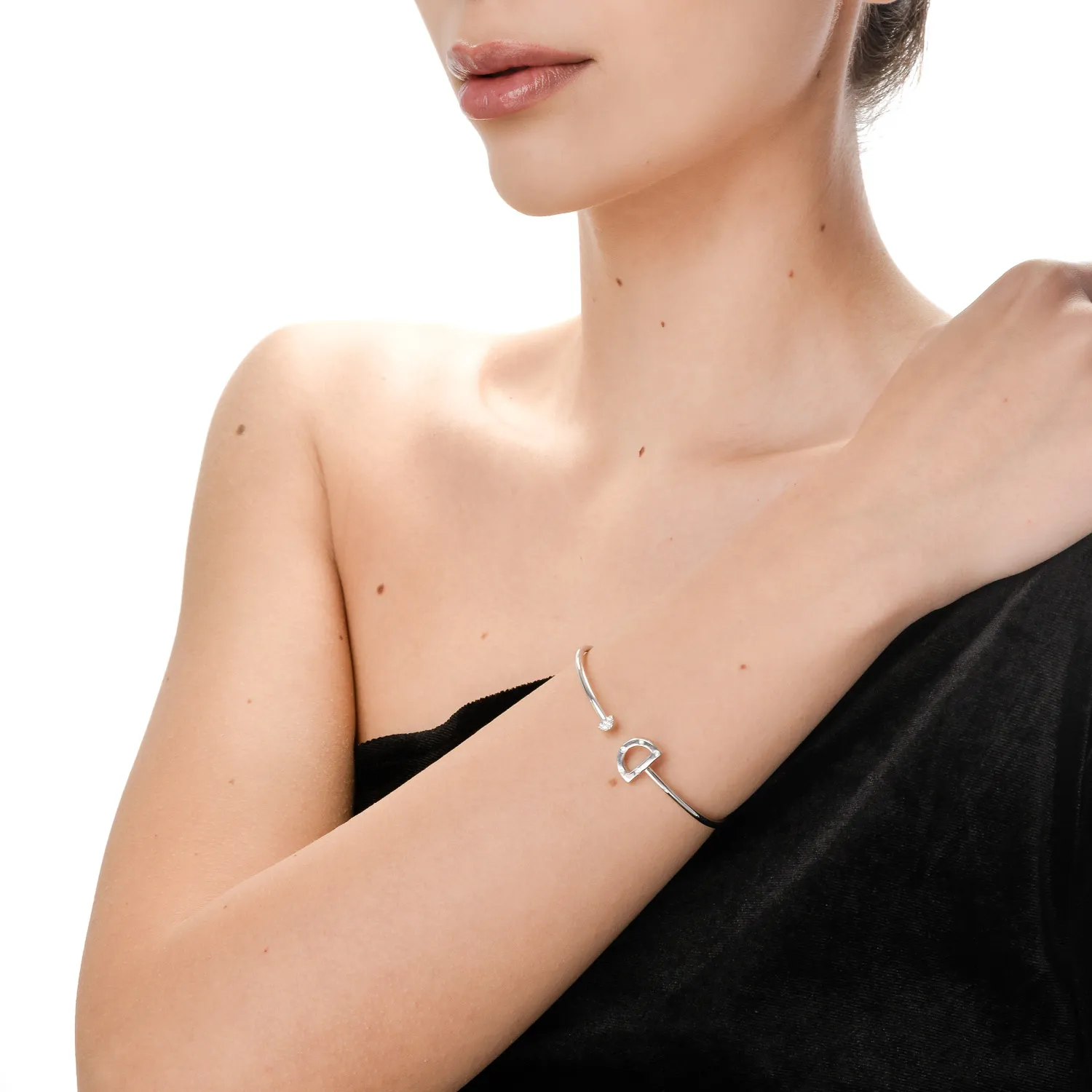 Bratara DAAR in echilibru deschis din argint cu diamante de 0.08ct create in laborator